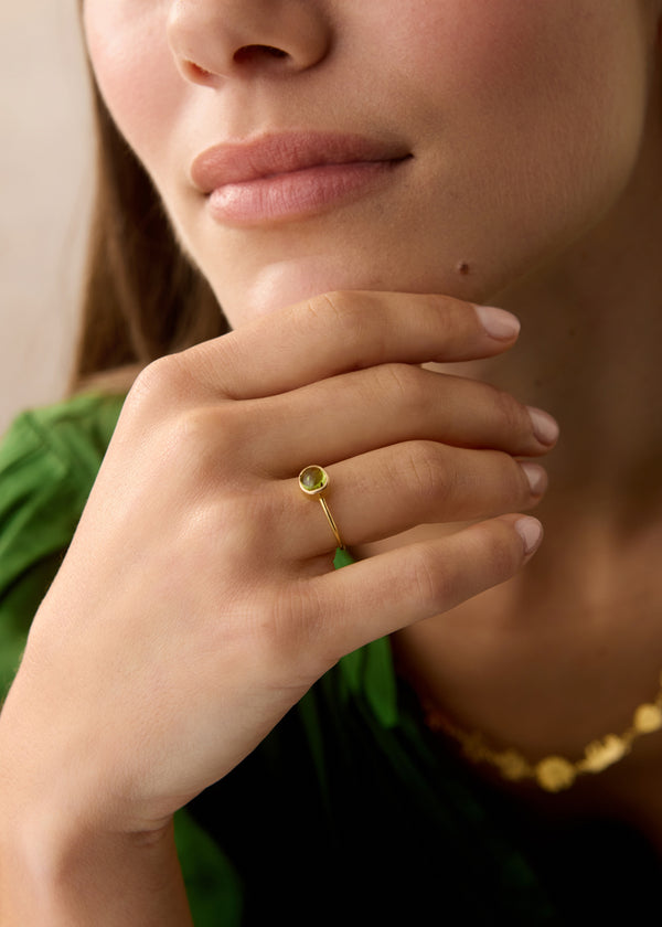 Pippa Small 18kt Gold PSTM Myanmar Tender Greens Peridot Cup Ring