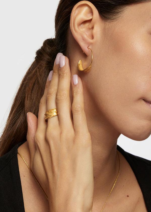 Pippa Small 18kt Gold Bethlehem Zaytun Leaf Ring