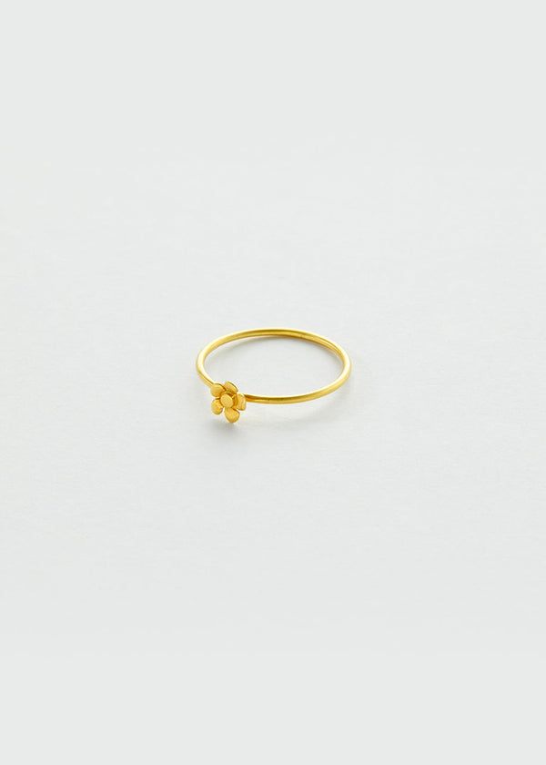 Pippa Small 18kt Gold Daisy Flower Ring