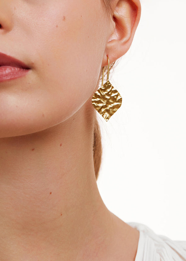 Pippa Small 18kt Gold Peepal Leaf Earrings