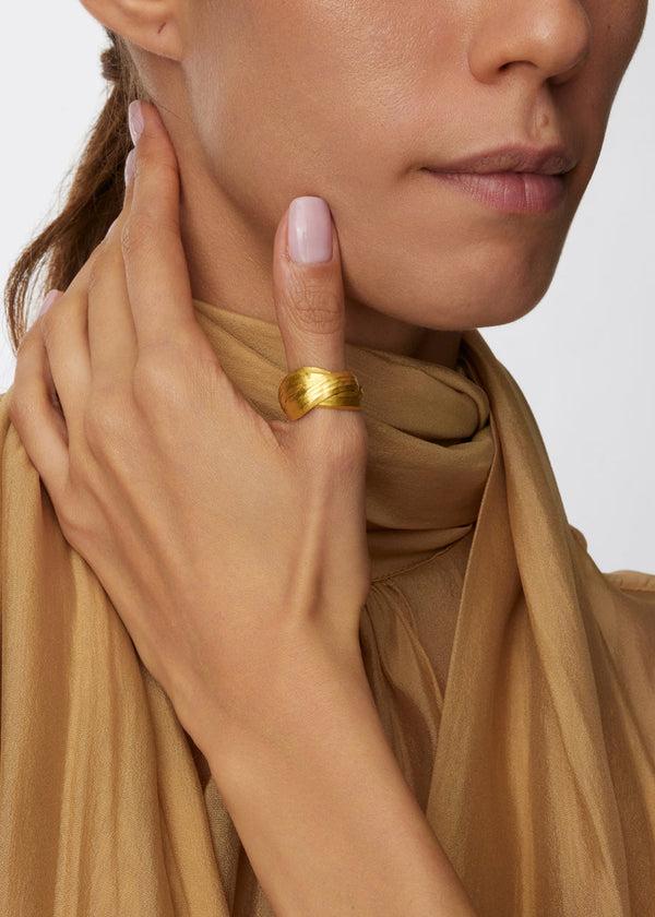 Pippa Small 18kt Gold PSTM Myanmar Palm Leaf Ring