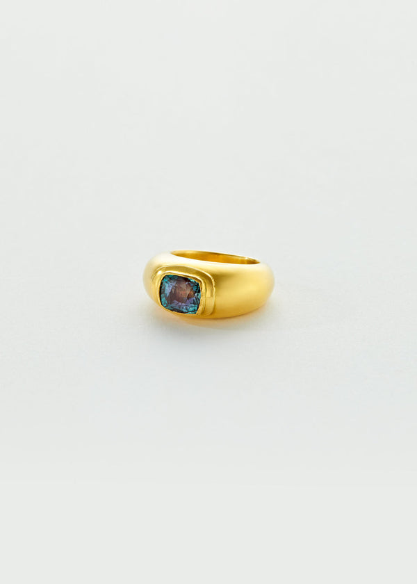 pippa small 22kt Gold Alexandrite Ring