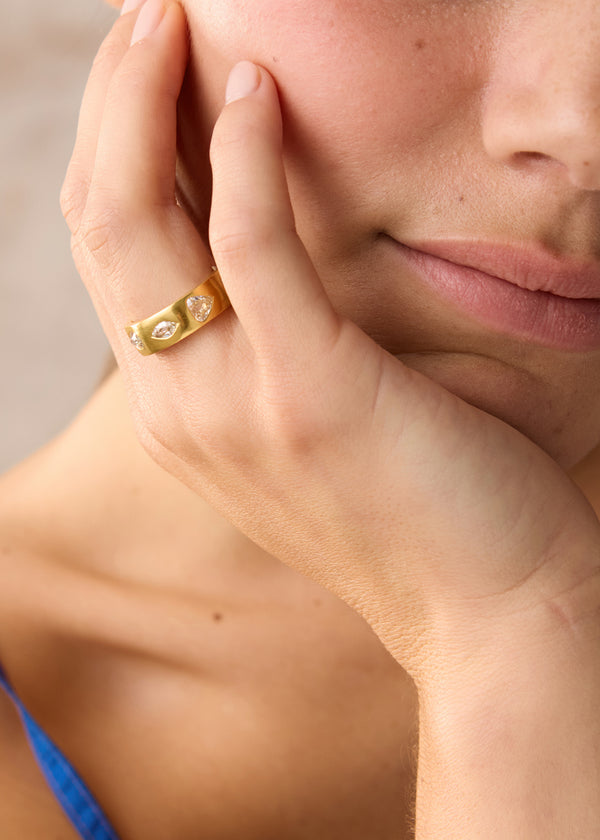 Pippa Small 22kt Gold Diamond Flush Set Ring