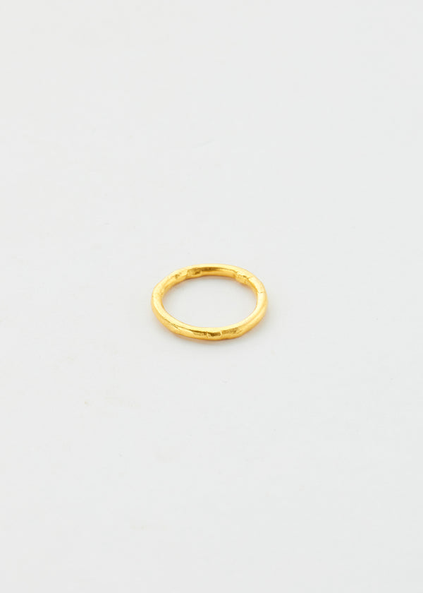 pippa small 22kt Gold Wobbly Band