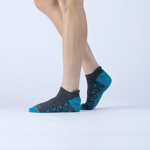 Pistil Raven Ankle Sock Black