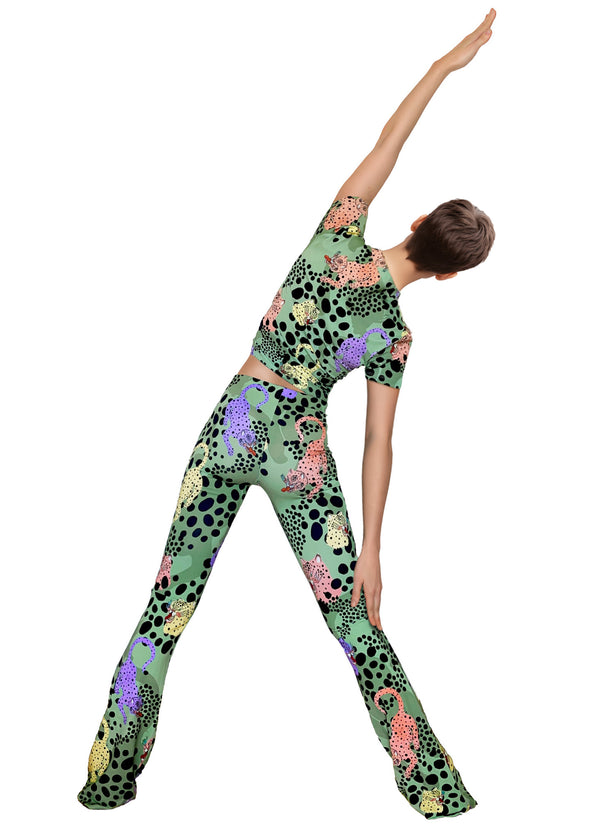 Pitaya Yoga MS CHEE FLARED PANTS - BAMBOO