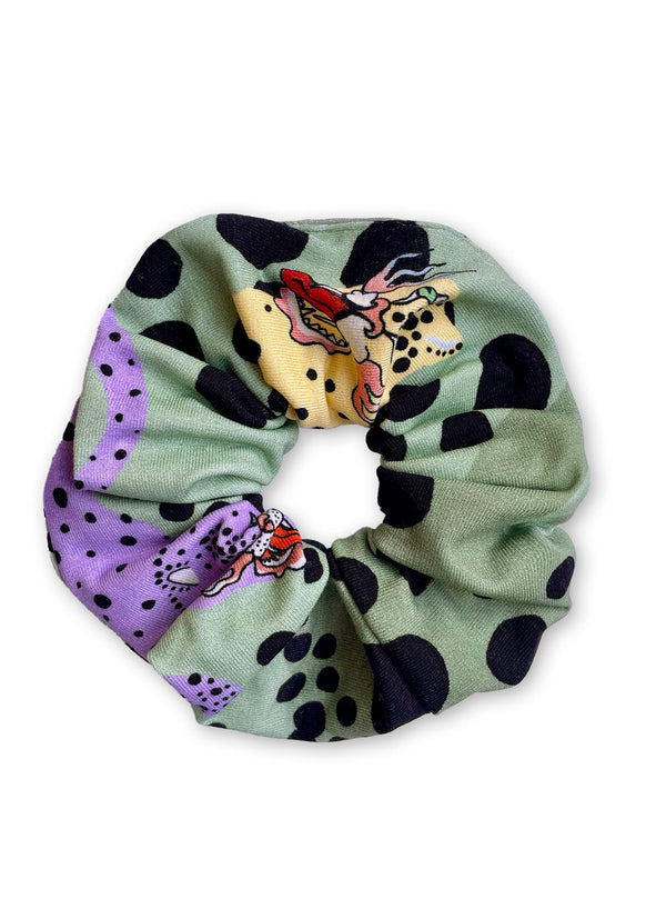 pitaya yoga MS CHEE SCRUNCHIE