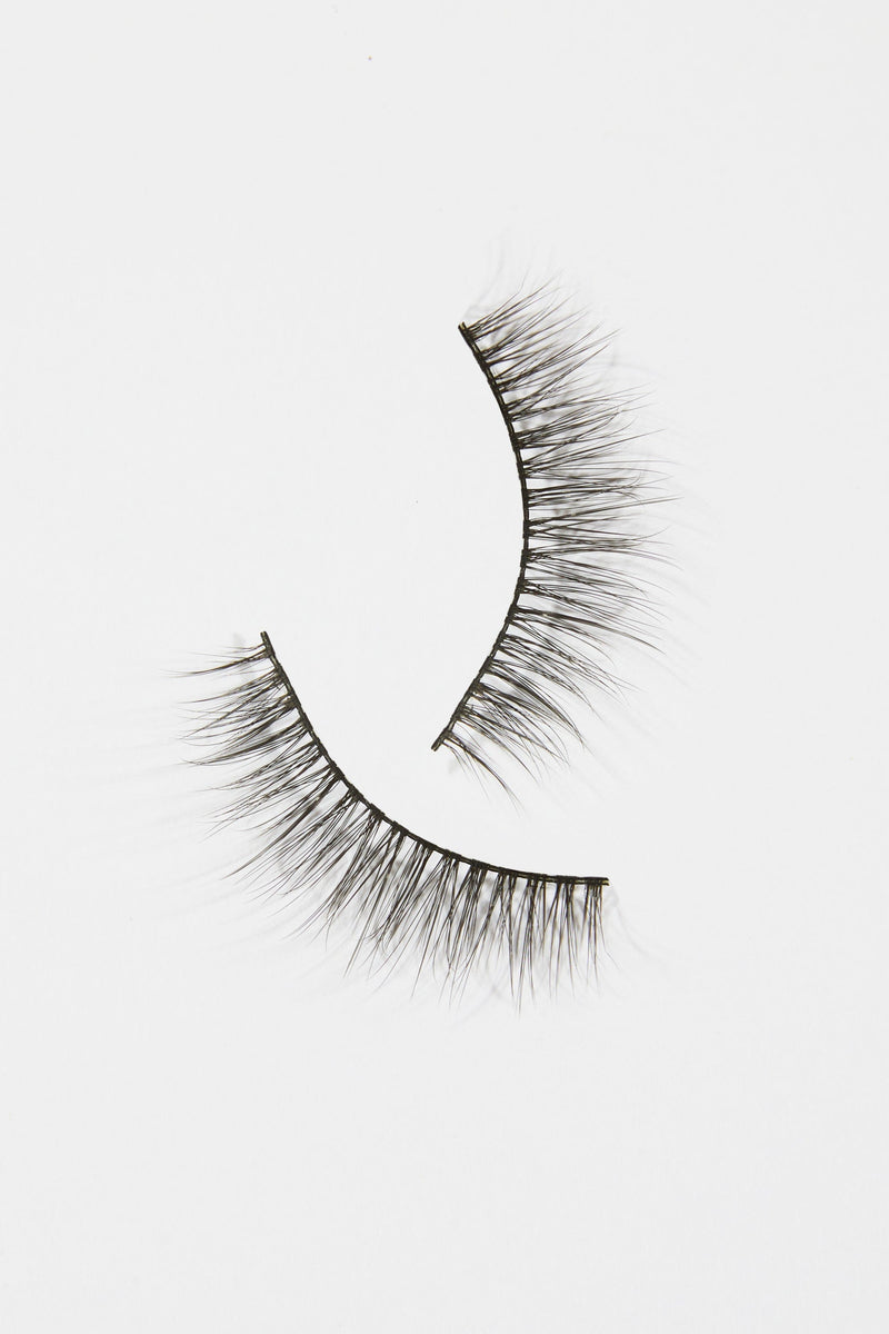 playful promises Teaserama Fluttery False Lashes