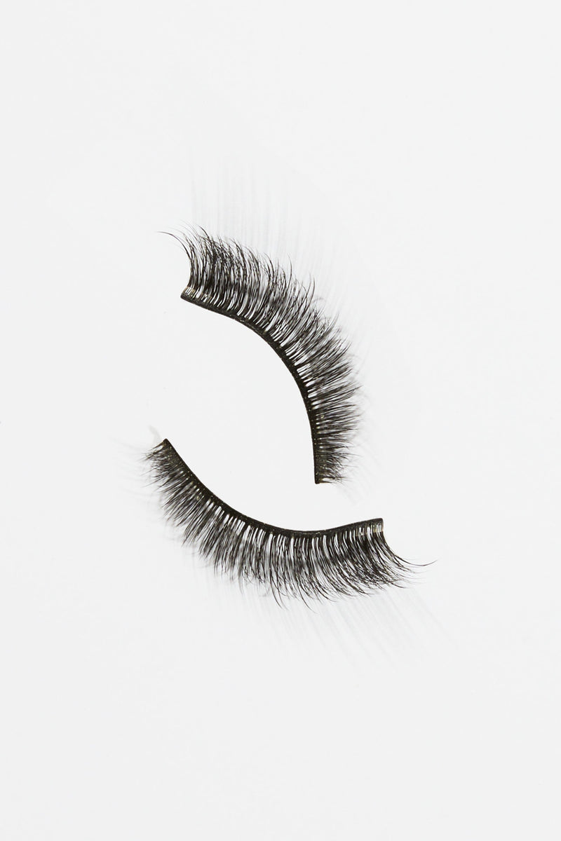 playful promises Wink Fluttery False Lashes playful promises Wink Fluttery False Lashes