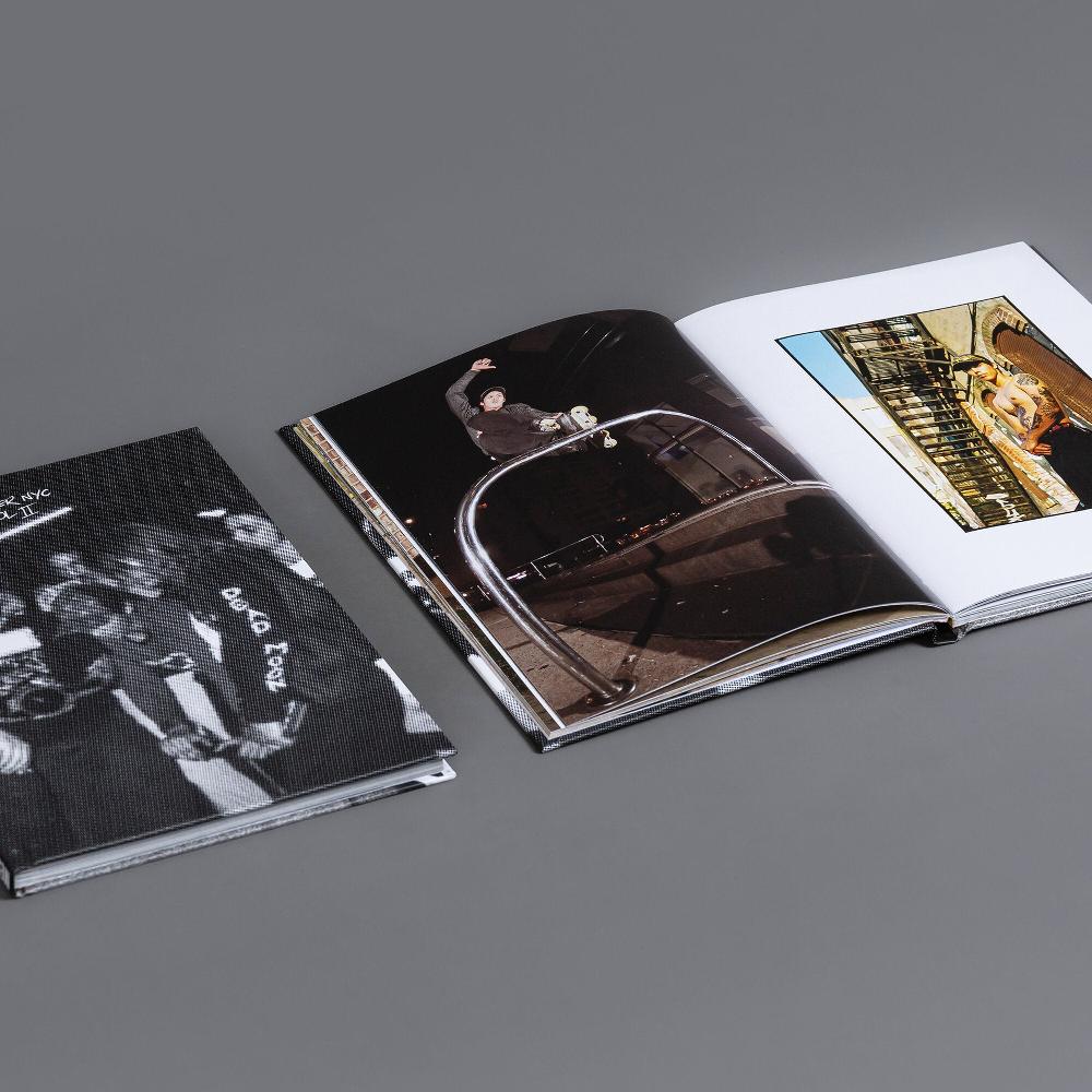 Playlife Mesmer Book NY MESMER - Aggressive Accessories