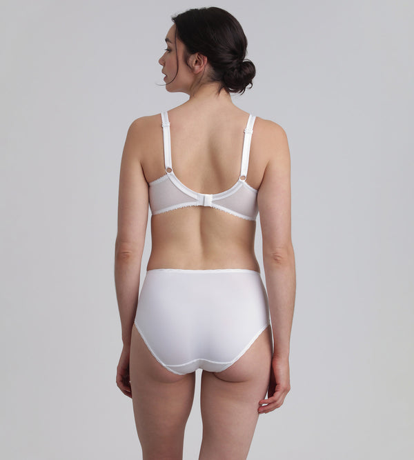 Playtex Midi Knickers In White Recycled Classic Lace Support