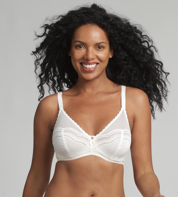 playtex Underwired bra in ivory Secret Comfort