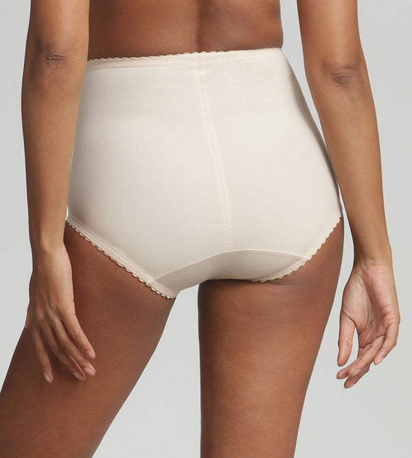 Playtex Shaping Girdle In Beige I Can't Believe It's A Girdle