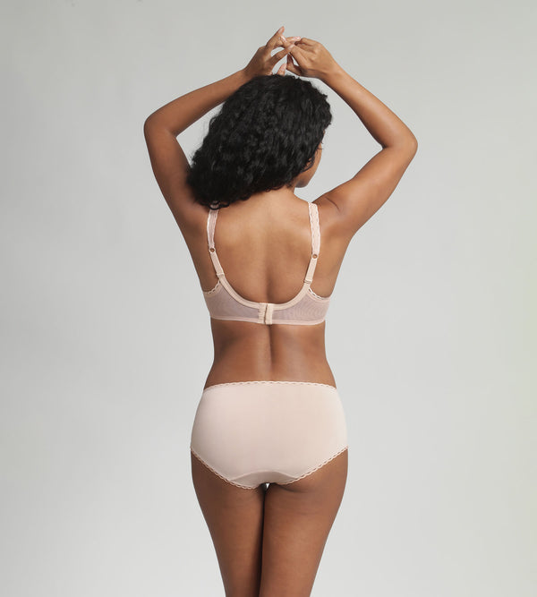 Playtex Underwired Bra In Beige Recycled Classic Lace Support