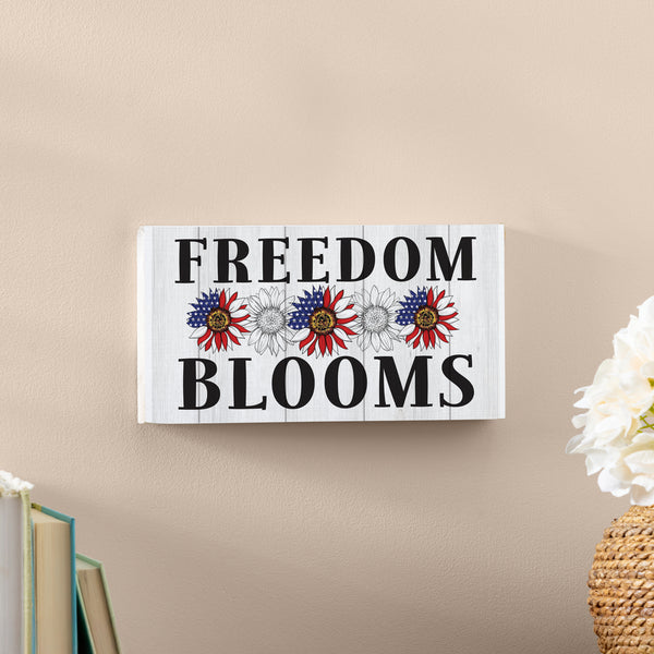 Plow & Hearth American Classic Garden Decor Hanging Sign Freedom Blooms 11" L X 6" H
