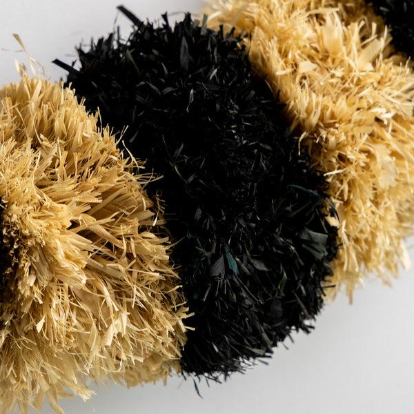 Plow & Hearth Black And White Striped Natural Grass Wreath