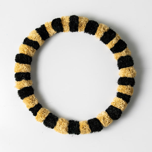 Plow & Hearth Black And White Striped Natural Grass Wreath