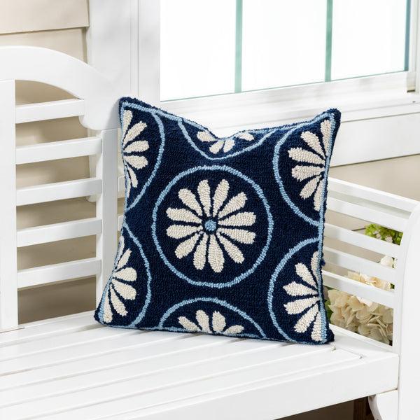 Plow & Hearth Blue Coastal Indoor/Outdoor Hooked Pillow 18"x18"