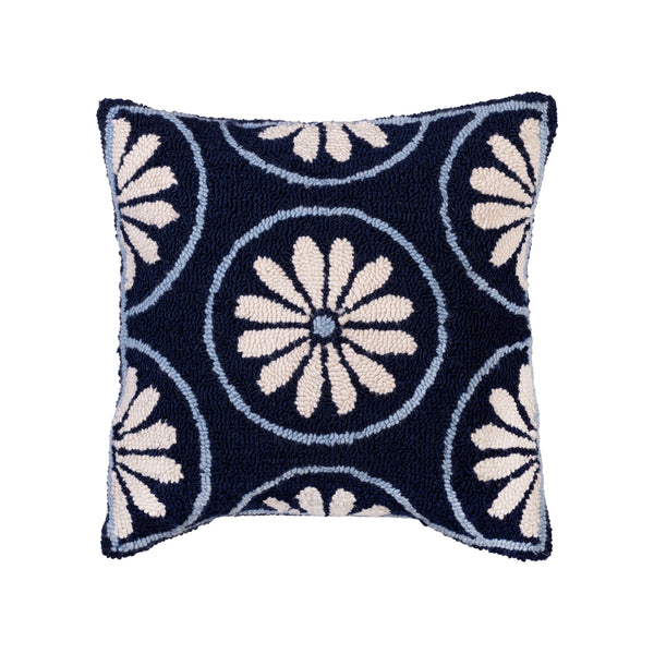 Plow & Hearth Blue Coastal Indoor/Outdoor Hooked Pillow 18"x18"