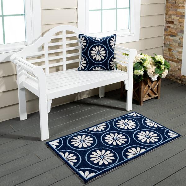Plow & Hearth Blue Coastal Indoor/Outdoor Hooked Rug 24"x42"