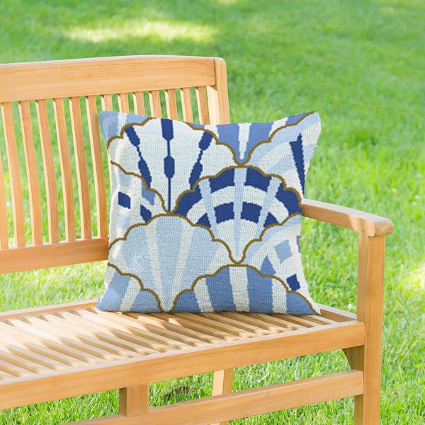 plow & hearth Blue Coastal Shells Pattern Indoor/Outdoor Hooked Pillow 18"x18"