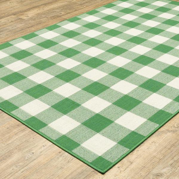 Plow & Hearth Buffalo Plaid Indoor And Outdoor Polypropylene Runner 2'3" X 7'6"