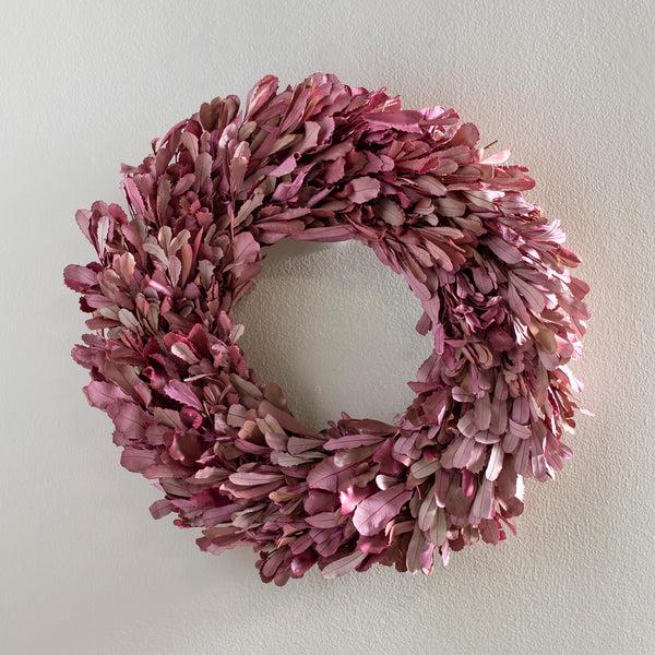 plow & hearth Dried 22" Natural Integrifolia Wreath Blush