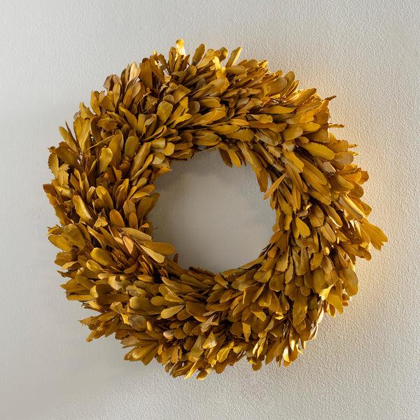 plow & hearth Dried 22" Natural Integrifolia Wreath Saffron