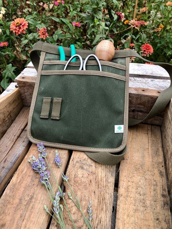 Plow & Hearth Garden Tool Belt - Waxed Canvas For Gardening