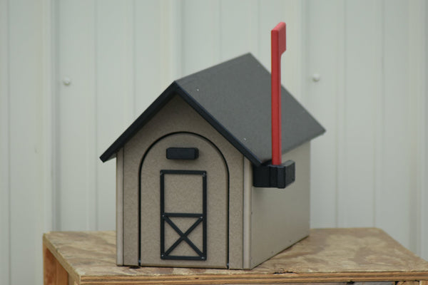 Plow & Hearth Heavy Duty Handcrafted Poly USPS Mailbox