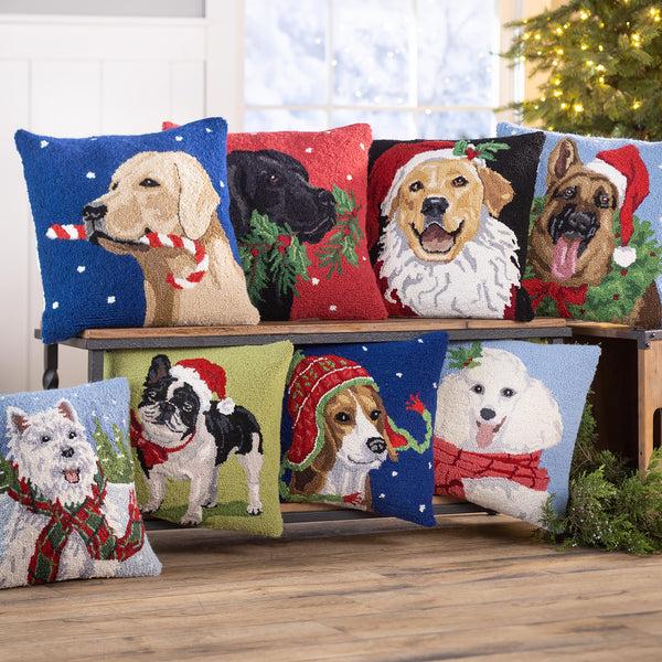 Plow & Hearth Holiday German Shepherd With Wreath Hand-Hooked Wool Throw Pillow