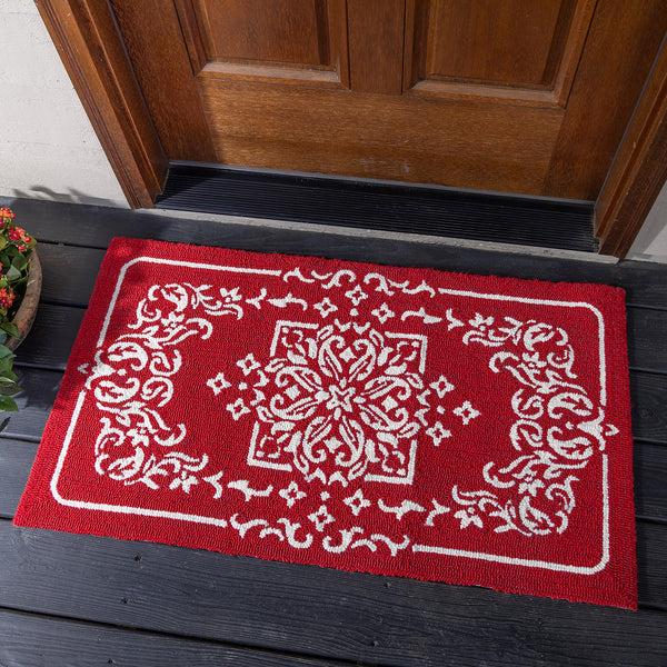 plow & hearth Indoor/Outdoor Bandana Polypropylene Hooked Rug
