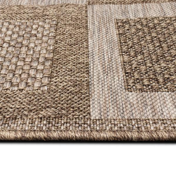 Plow & Hearth Indoor/Outdoor Beachcomber Squares Rug 7'10" X 9'10"