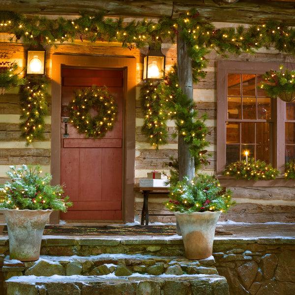 Plow & Hearth Indoor/Outdoor Blue Ridge Teardrop Swag With Battery-Operated Dual-Function Lights