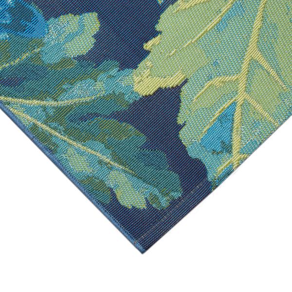 Plow & Hearth Indoor/Outdoor Chrysanthemum Polypropylene Rug 39" X 59"