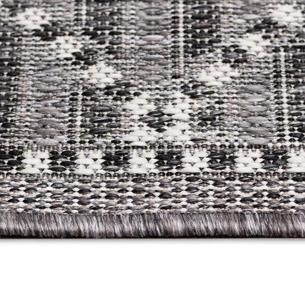 Plow & Hearth Indoor/Outdoor Diamonds Rug 7'10" Square