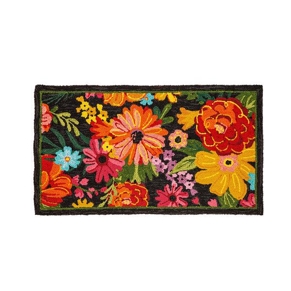 Plow & Hearth Indoor/Outdoor Fresh Picked Hand-Hooked Polypropylene Accent Rug
