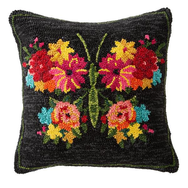 plow & hearth Indoor/Outdoor Fresh Picked Hooked Polypropylene Throw Pillow