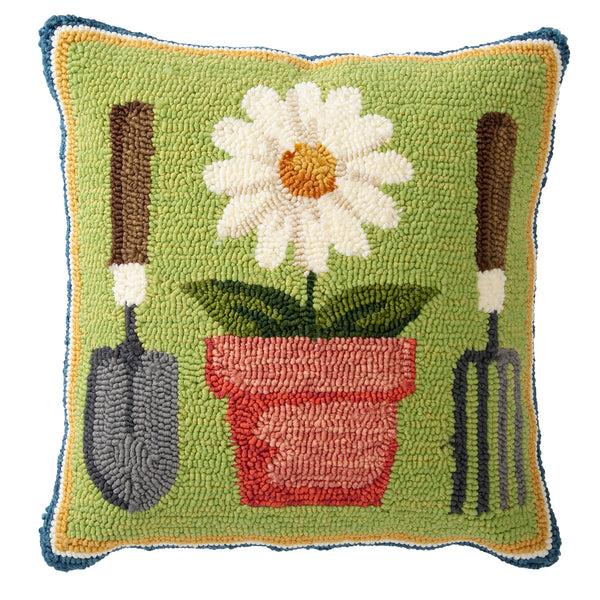 Plow & Hearth Indoor/Outdoor Garden Tools Hooked Polypropylene Throw Pillow