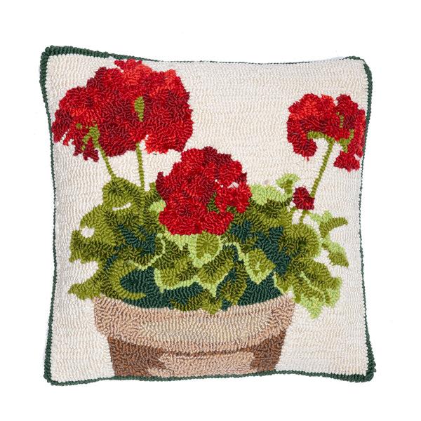 Plow & Hearth Indoor/Outdoor Geranium Hooked Polypropylene Throw Pillow