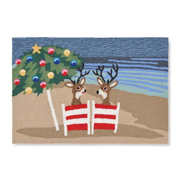 plow & hearth Indoor/Outdoor Hand-Hooked Beach Reindeer Accent Rug 20" x 30"