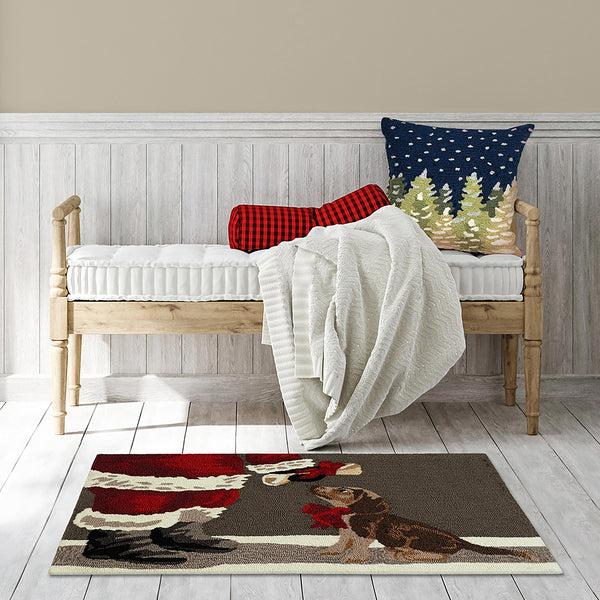 Plow & Hearth Indoor/Outdoor Hand-Hooked Good Dog Accent Rug 24" X 36"