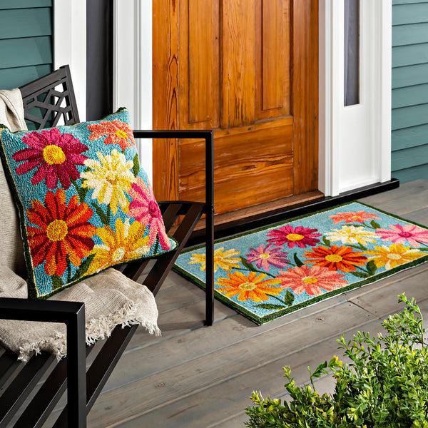 Plow & Hearth Indoor/Outdoor Hand-Hooked Polypropylene Pastel Posies Accent Rug