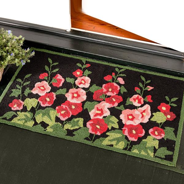 Plow & Hearth Indoor/Outdoor Hollyhock Hooked Accent Rug