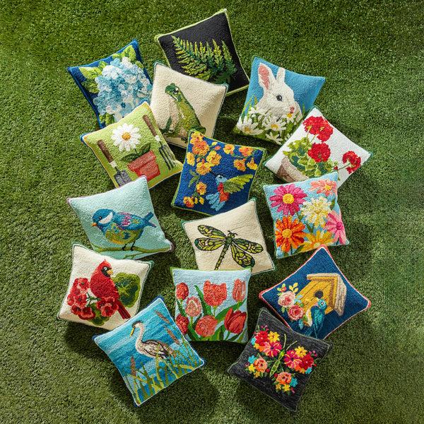 Plow & Hearth Indoor/Outdoor Hooked Hydrangea Throw Pillow
