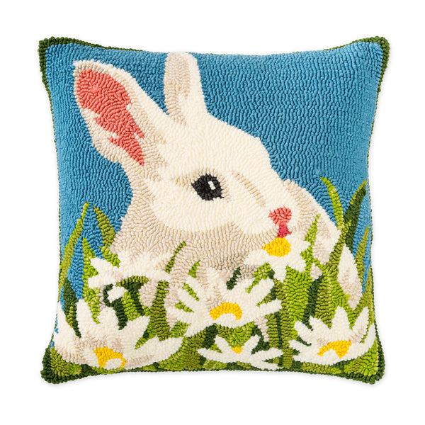 Plow & Hearth Indoor/Outdoor Hooked Polypropylene Bunny Throw Pillow