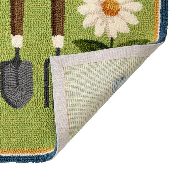 Plow & Hearth Indoor/Outdoor Hooked Polypropylene Garden Tools Accent Rug