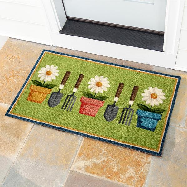 plow & hearth Indoor/Outdoor Hooked Polypropylene Garden Tools Accent Rug