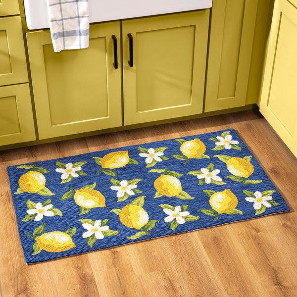 plow & hearth Indoor/Outdoor Hooked Polypropylene Lemon Blossoms Accent Rug 24"x42"