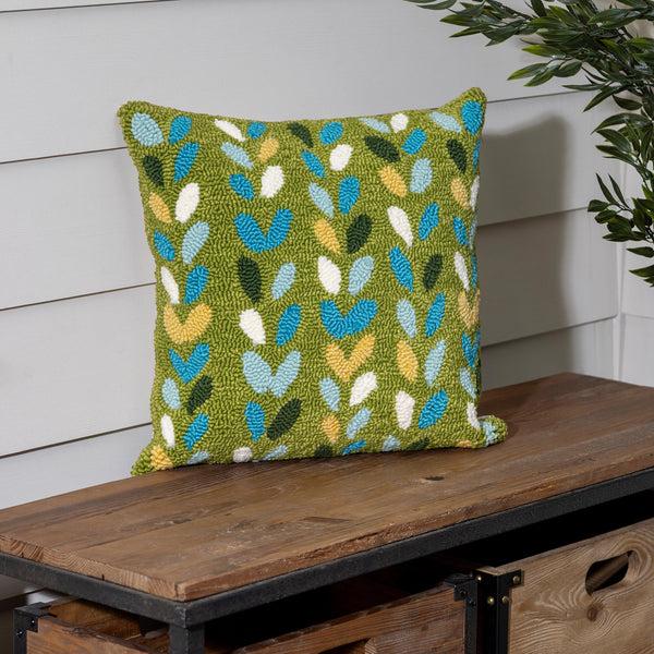 plow & hearth Indoor/Outdoor Hooked Polypropylene Sprouts Throw Pillow 18"x18"